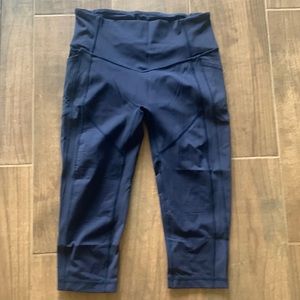 Lululemon 21” Crop in Navy